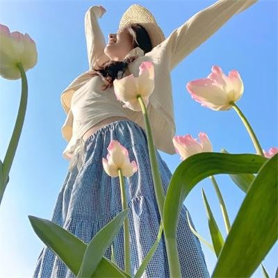 巨型女的袭击(原声版)